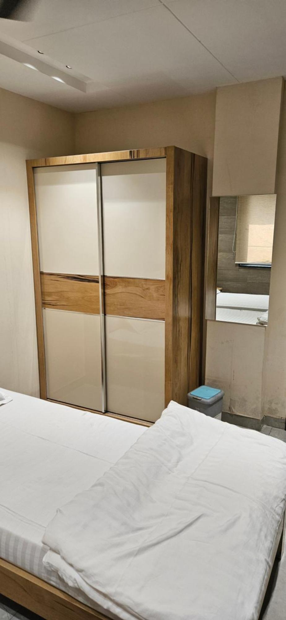 Stayez Studio Apartments Индаур Экстерьер фото