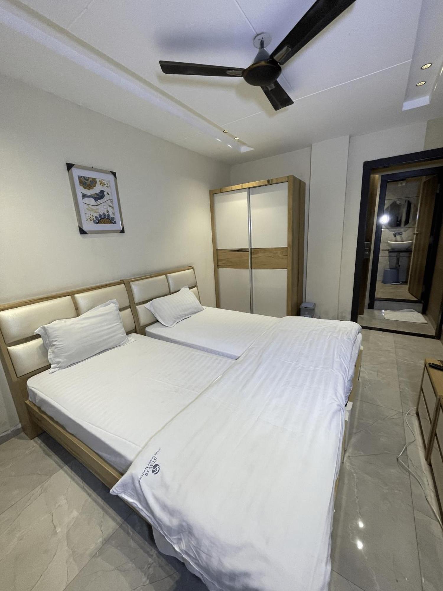 Stayez Studio Apartments Индаур Экстерьер фото