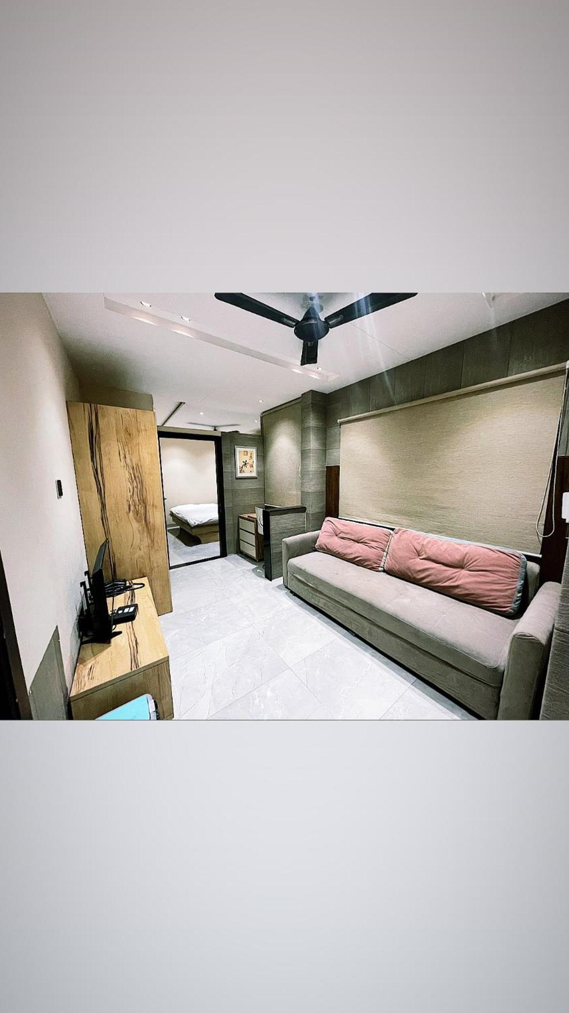 Stayez Studio Apartments Индаур Экстерьер фото