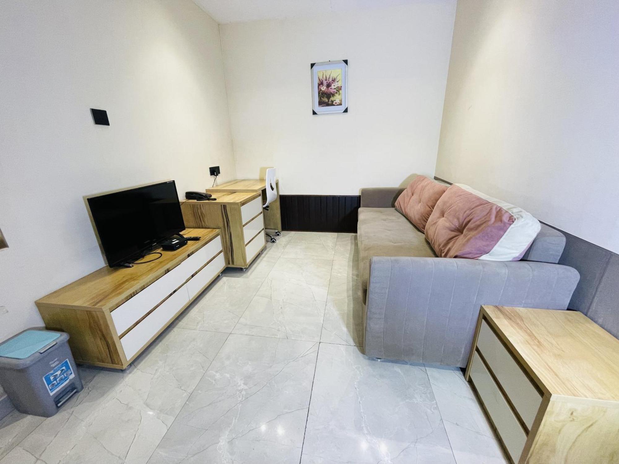 Stayez Studio Apartments Индаур Экстерьер фото