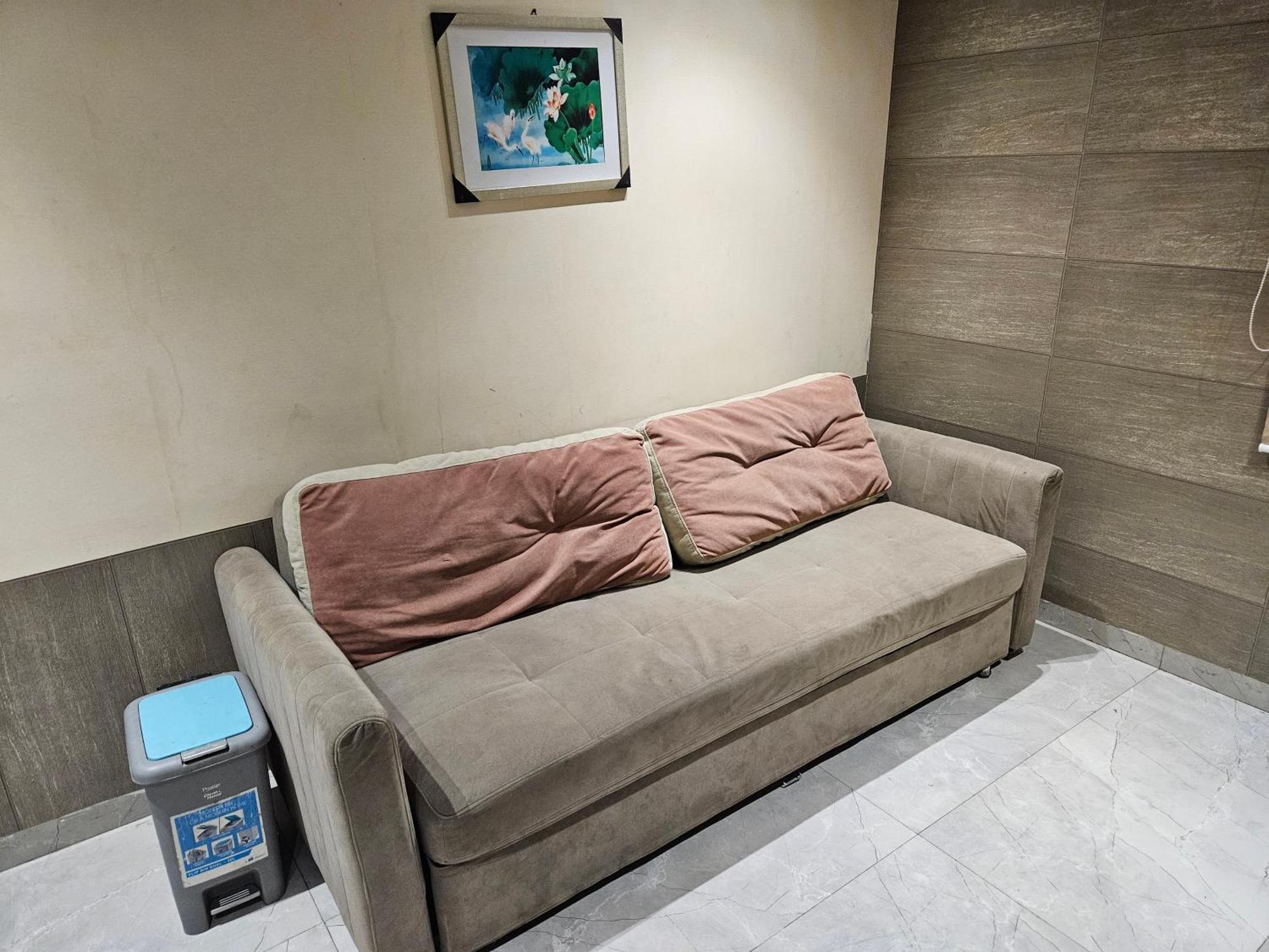 Stayez Studio Apartments Индаур Экстерьер фото