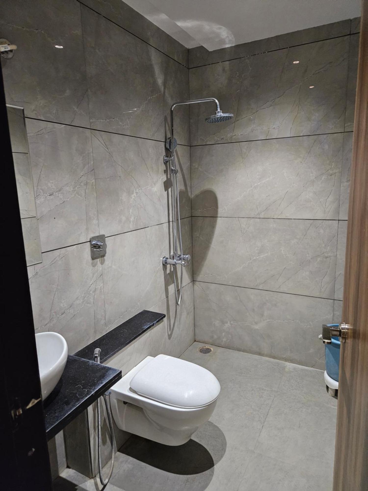 Stayez Studio Apartments Индаур Экстерьер фото
